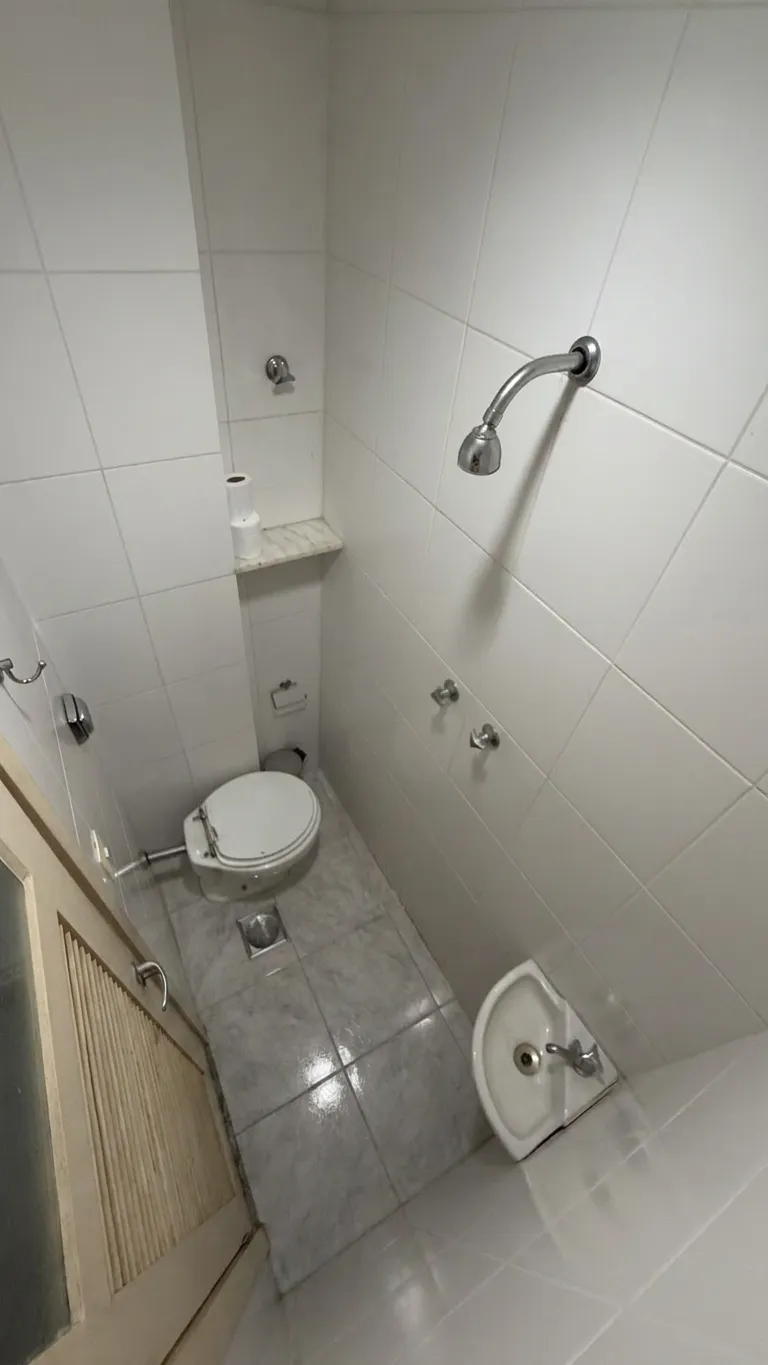 Banheiro de Serviço